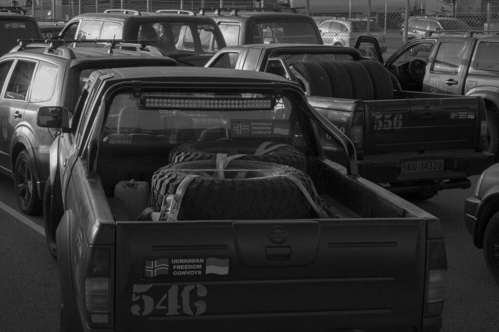 Ellen De - Quiet Resistance -Civilian convoy UFC vehicle markings Ukraine