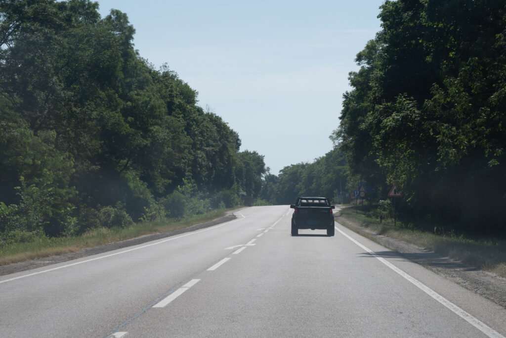 Ellen De - Quiet Resistance driving in Ukraine