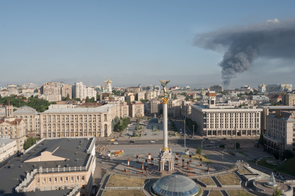 Ellen De - Quiet Resistance - Ukraine - shelling Kyiv